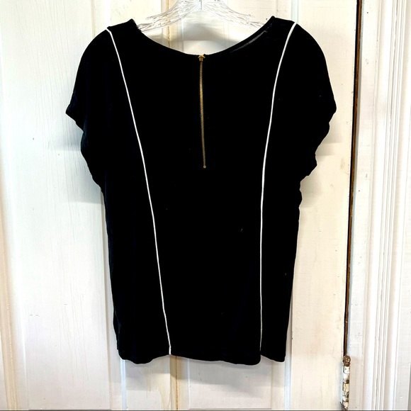 Buckle Black women's xs dressy t shirt top blouse black white back gold zipper - Picture 2 of 3
